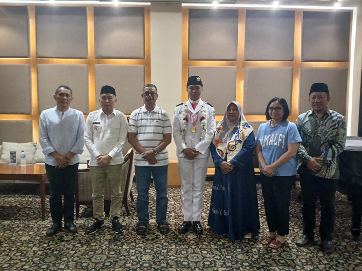 Gubernur Yulius Sambut Firji dan Bianca di Manado