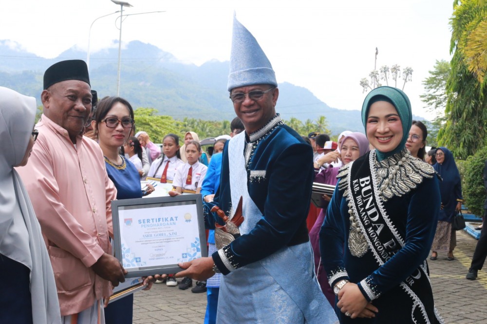 Bupati Boltim Pimpin Upacara Hardiknas 2026