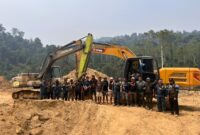 Tim gabungan melakukan penindakan terhadap aktivitas yang diduga PETI di kawasan Huntuk, Bolmut. Dua unit excavator turut diamankan.