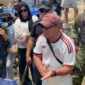 Proses konstatering atau pencocokan objek sengketa oleh Pengadilan Negeri Kotamobagu di lokasi lahan yang dipersoalkan keluarga Lasambu, Kamis (22/10/2026). Keluarga menyampaikan keberatan terkait pengukuran dan pencocokan batas lahan.